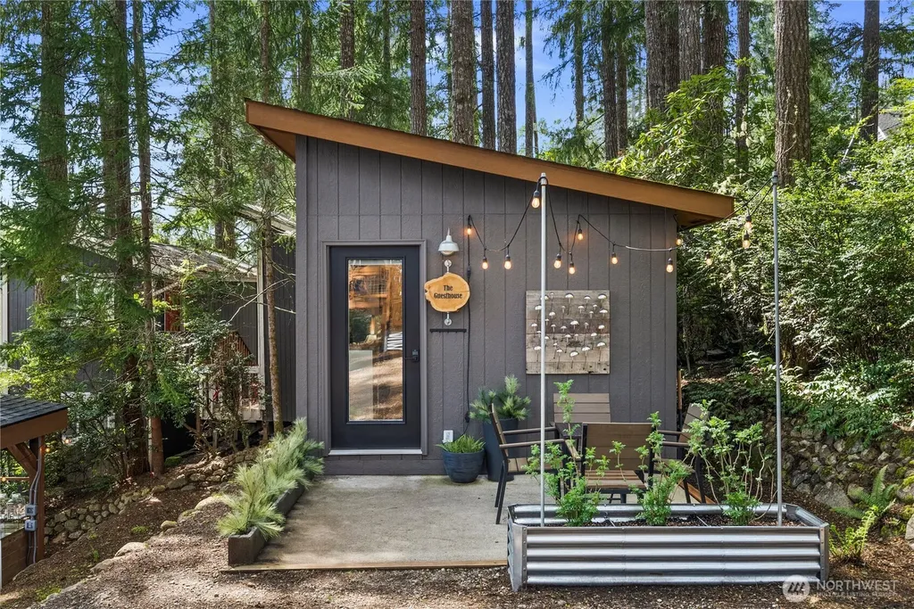 5540 E Mason Lake Drive W Grapeview WA 98546