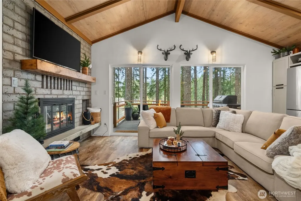 5540 E Mason Lake Drive W Grapeview WA 98546