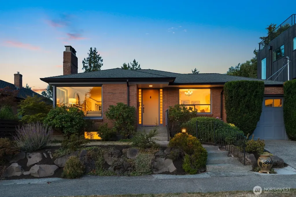 3848 29th Avenue W Seattle WA 98199