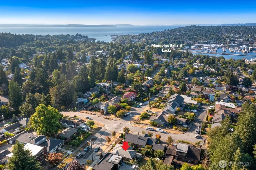 3848 29th Avenue W Seattle WA 98199