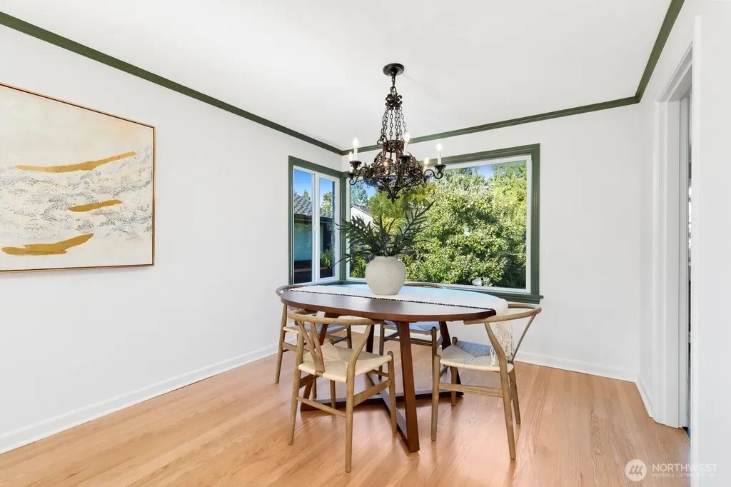 3848 29th Avenue W Seattle WA 98199