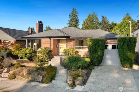 3848 29th Avenue W Seattle WA 98199