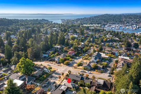 3848 29th Avenue W Seattle WA 98199