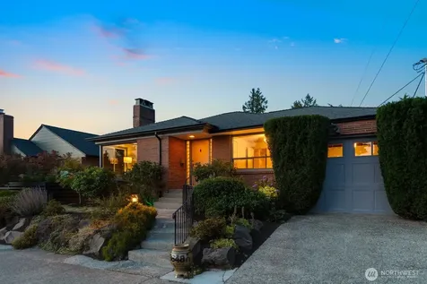 3848 29th Avenue W Seattle WA 98199