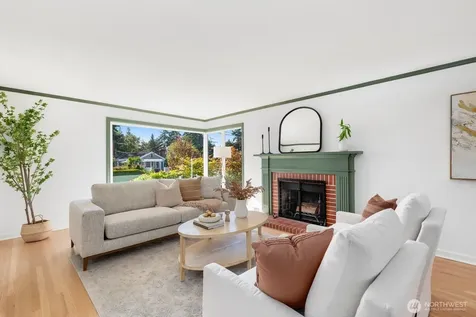 3848 29th Avenue W Seattle WA 98199