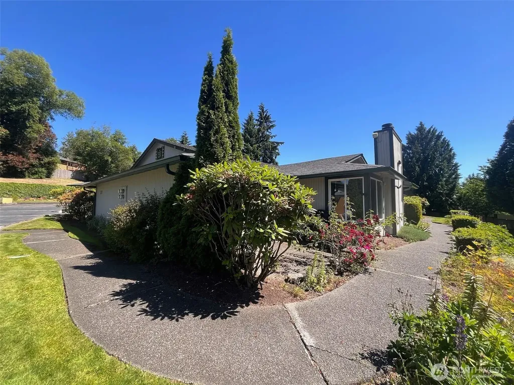 511 S 325th Street Federal Way WA 98003