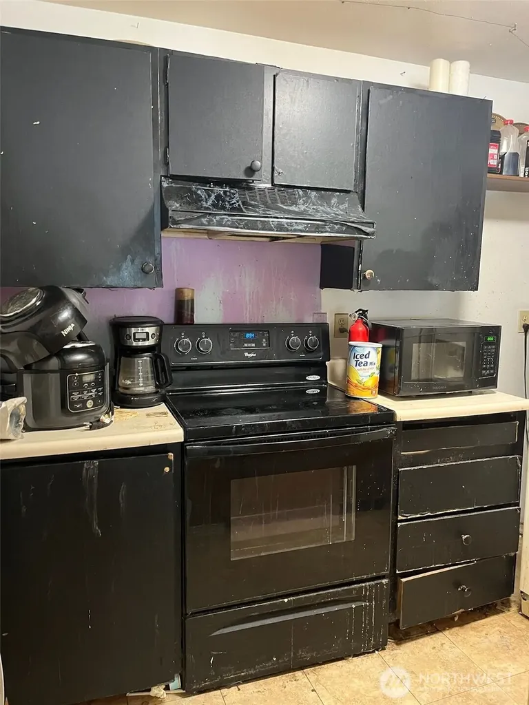 511 S 325th Street Federal Way WA 98003