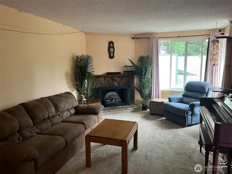 511 S 325th Street Federal Way WA 98003