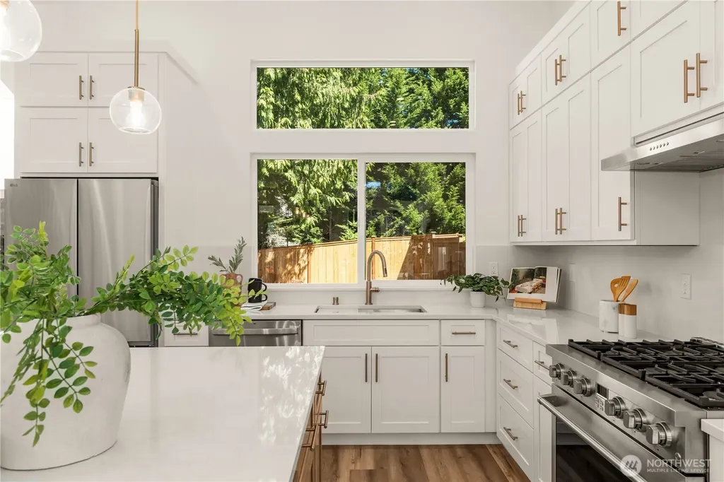 16806 118th Avenue NE Bothell WA 98011