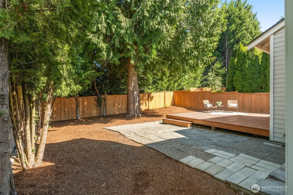 16806 118th Avenue NE Bothell WA 98011