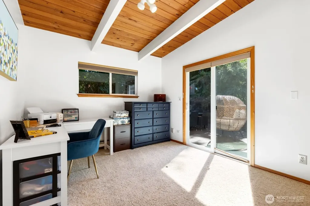 11123 34th Place SW Seattle WA 98146