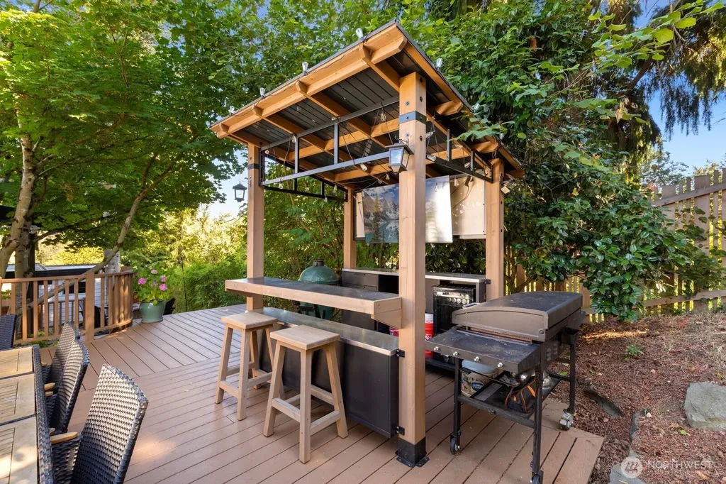 11123 34th Place SW Seattle WA 98146