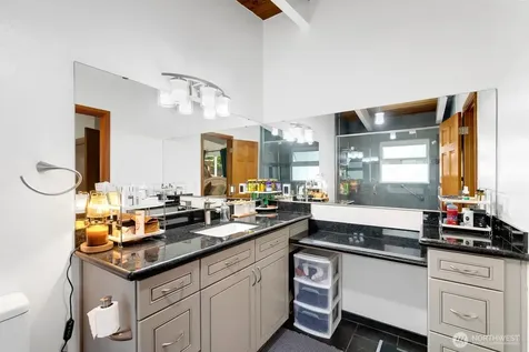 11123 34th Place SW Seattle WA 98146