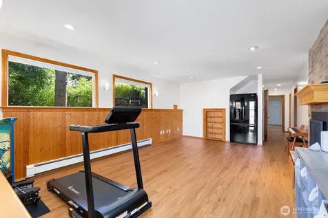 11123 34th Place SW Seattle WA 98146