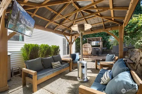 11123 34th Place SW Seattle WA 98146