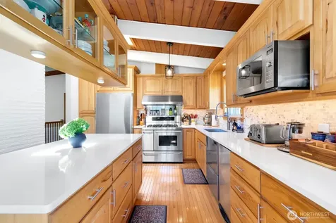 11123 34th Place SW Seattle WA 98146