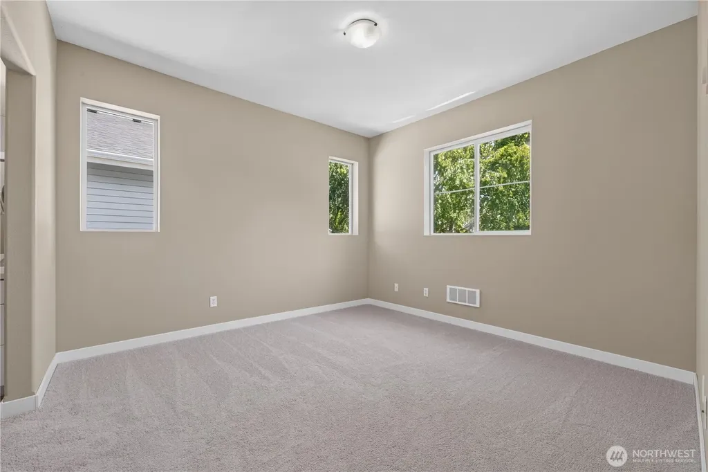 2666 Hamiliton Avenue Dupont WA 98327