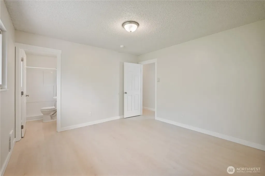 1703 33rd Avenue Longview WA 98632