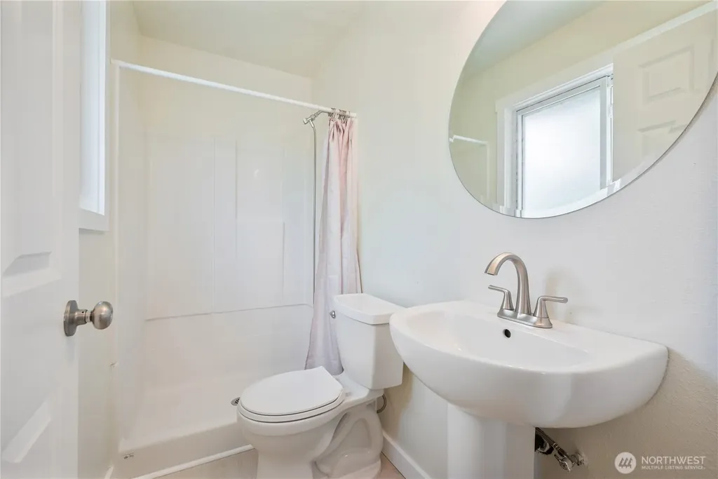 1703 33rd Avenue Longview WA 98632
