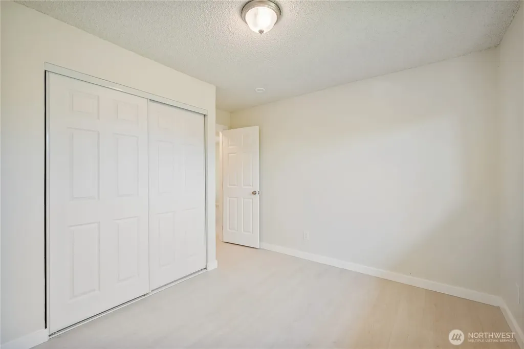 1703 33rd Avenue Longview WA 98632