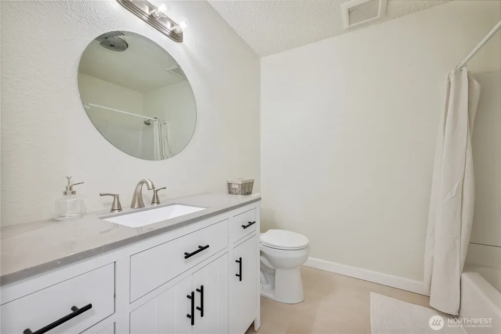 1703 33rd Avenue Longview WA 98632