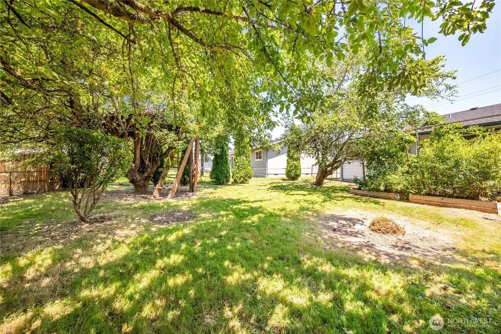 1703 33rd Avenue Longview WA 98632