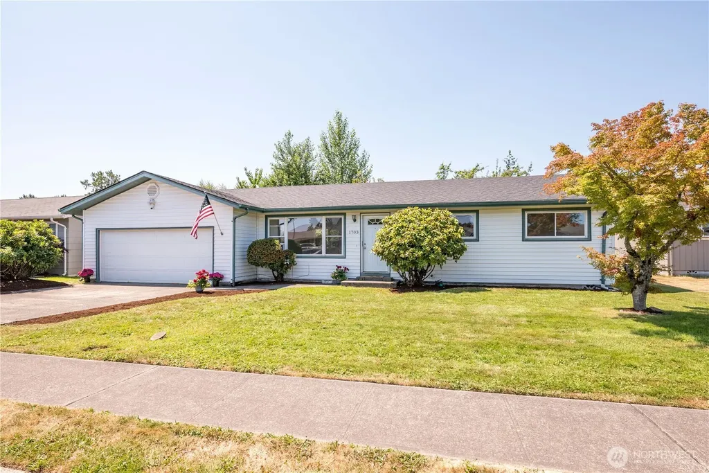 1703 33rd Avenue Longview WA 98632