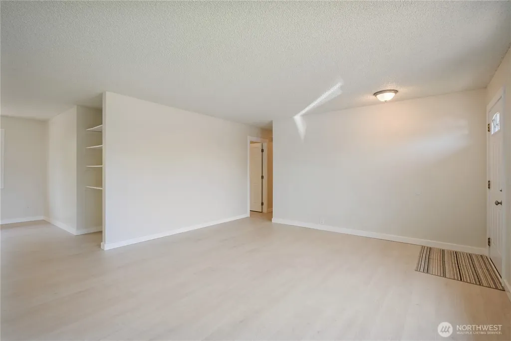 1703 33rd Avenue Longview WA 98632