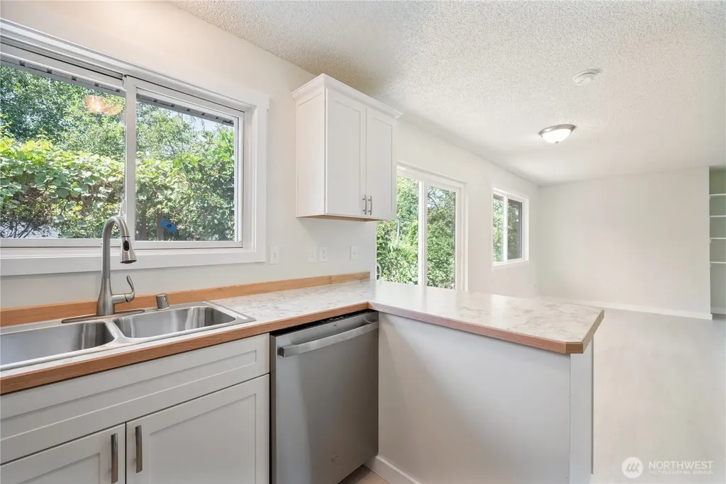 1703 33rd Avenue Longview WA 98632