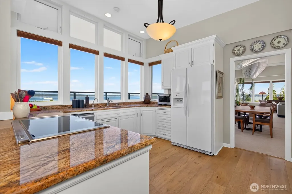 555 Alder Street Edmonds WA 98020
