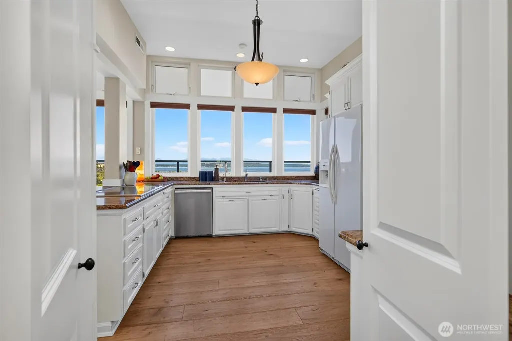 555 Alder Street Edmonds WA 98020