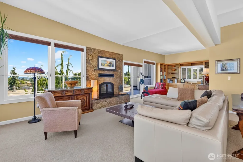 555 Alder Street Edmonds WA 98020