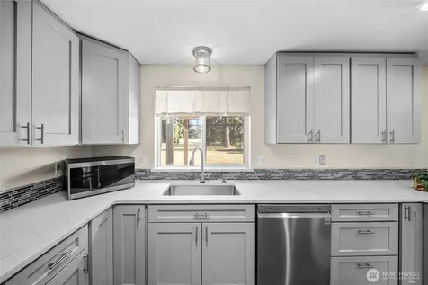 5921 184th Lane SW Rochester WA 98579