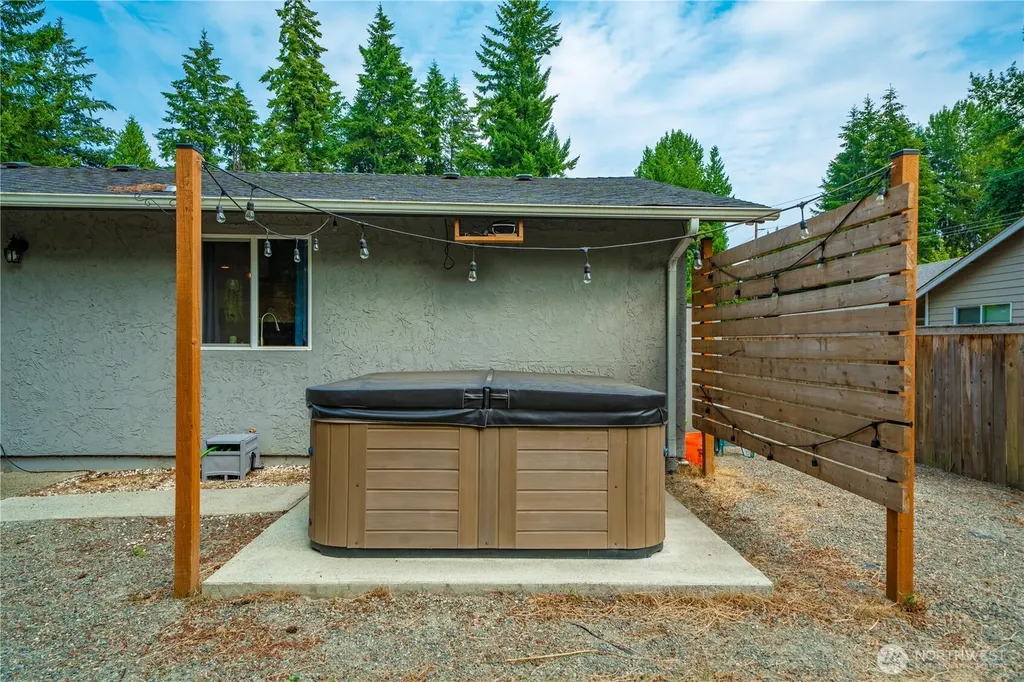 14314 110th Avenue Ct E Puyallup WA 98374