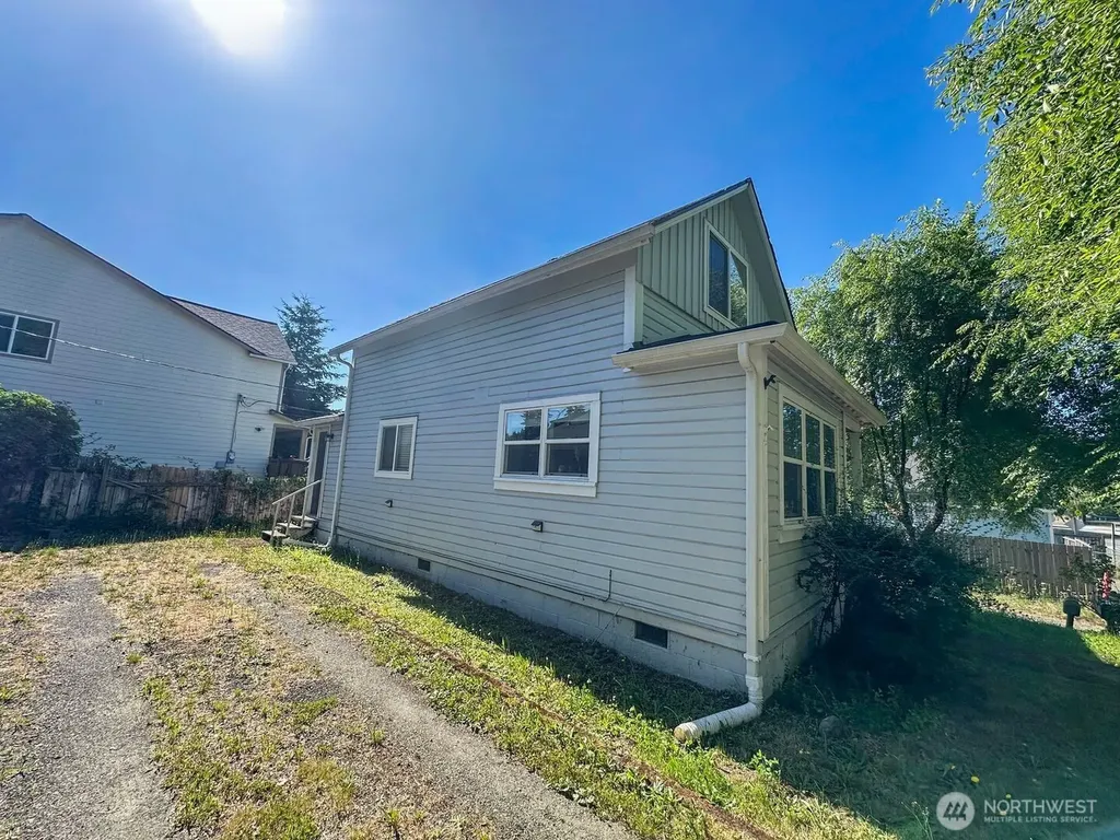 416 N 8th Street Shelton WA 98584