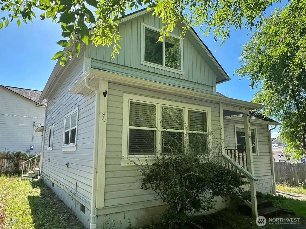 416 N 8th Street Shelton WA 98584