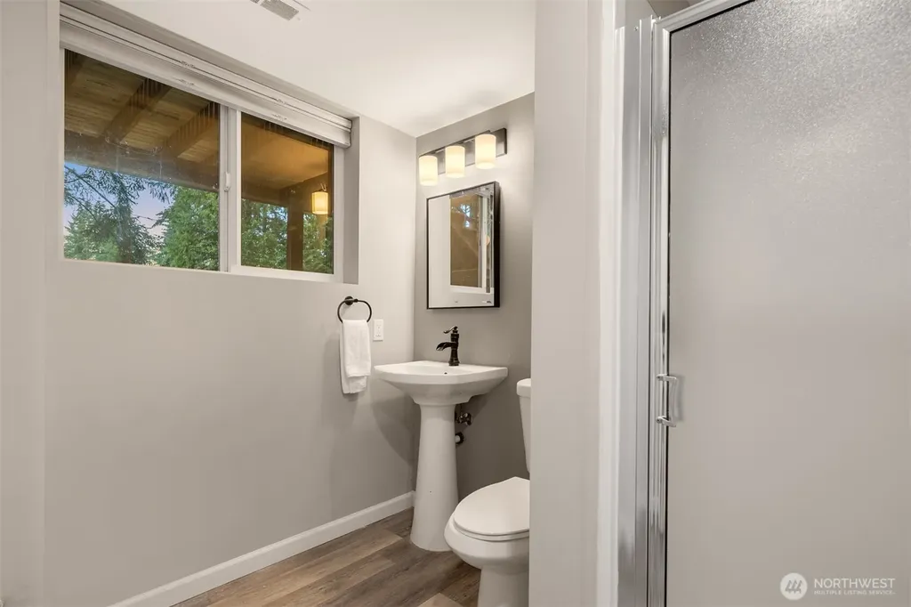 12510 SE 48th Place Bellevue WA 98006
