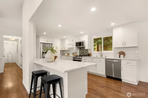 12510 SE 48th Place Bellevue WA 98006