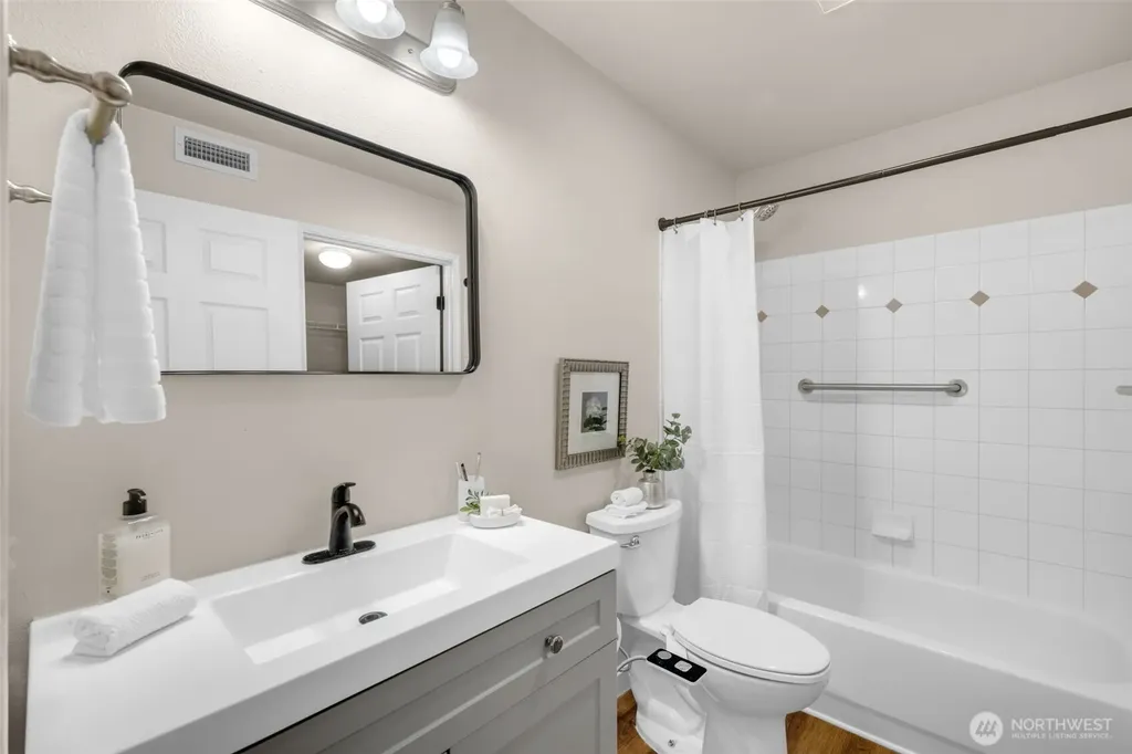 25235 SE Klahanie Boulevard Sammamish WA 98029