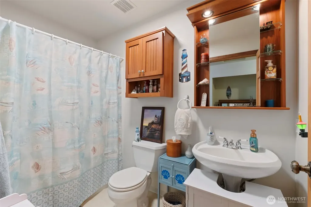 5716 Gahs Road S Roy WA 98580