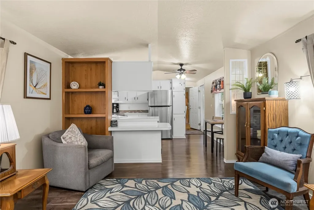 261 E Willow Blue Lane Shelton WA 98584