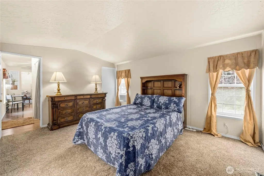 261 E Willow Blue Lane Shelton WA 98584