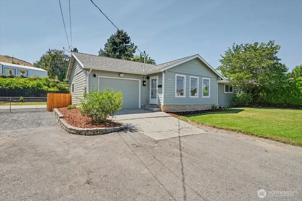 1004 Vista Place Wenatchee WA 98801