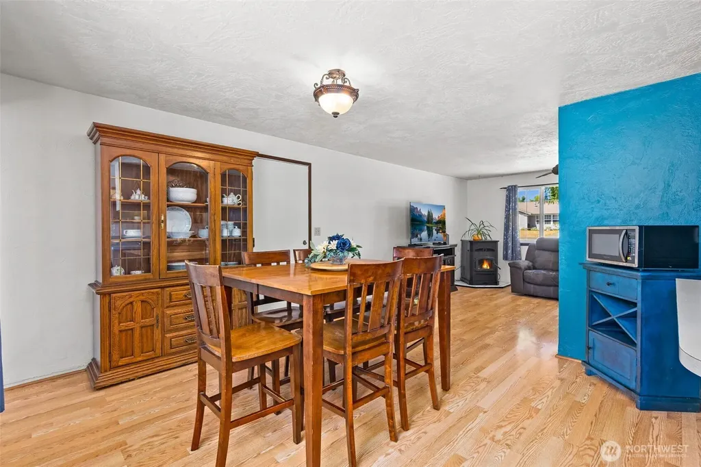 5911 188th Avenue SW Rochester WA 98579