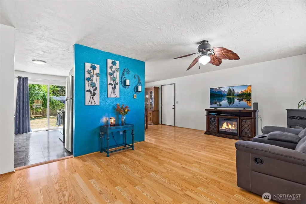 5911 188th Avenue SW Rochester WA 98579