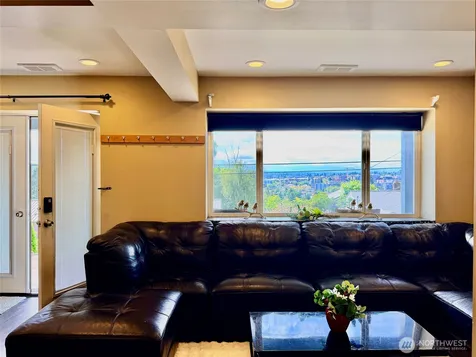 5006 3rd Avenue NW Seattle WA 98107