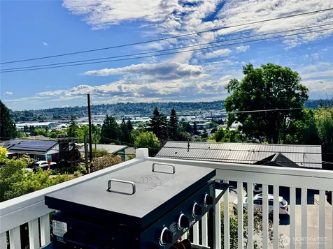 5006 3rd Avenue NW Seattle WA 98107