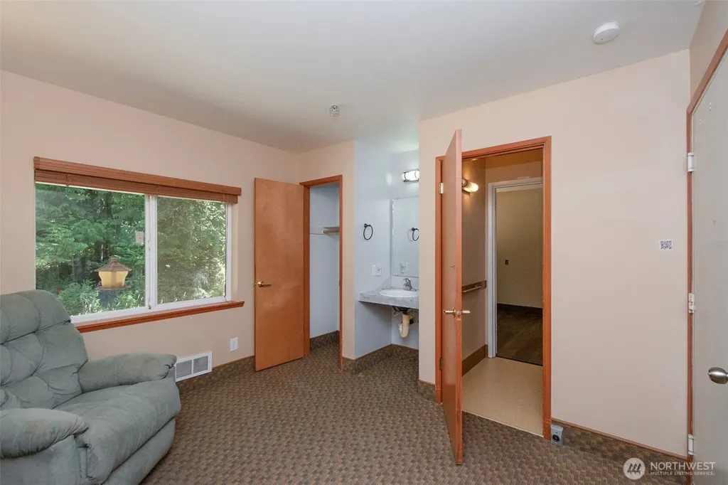 202 Birdsong Lane Port Angeles WA 98362