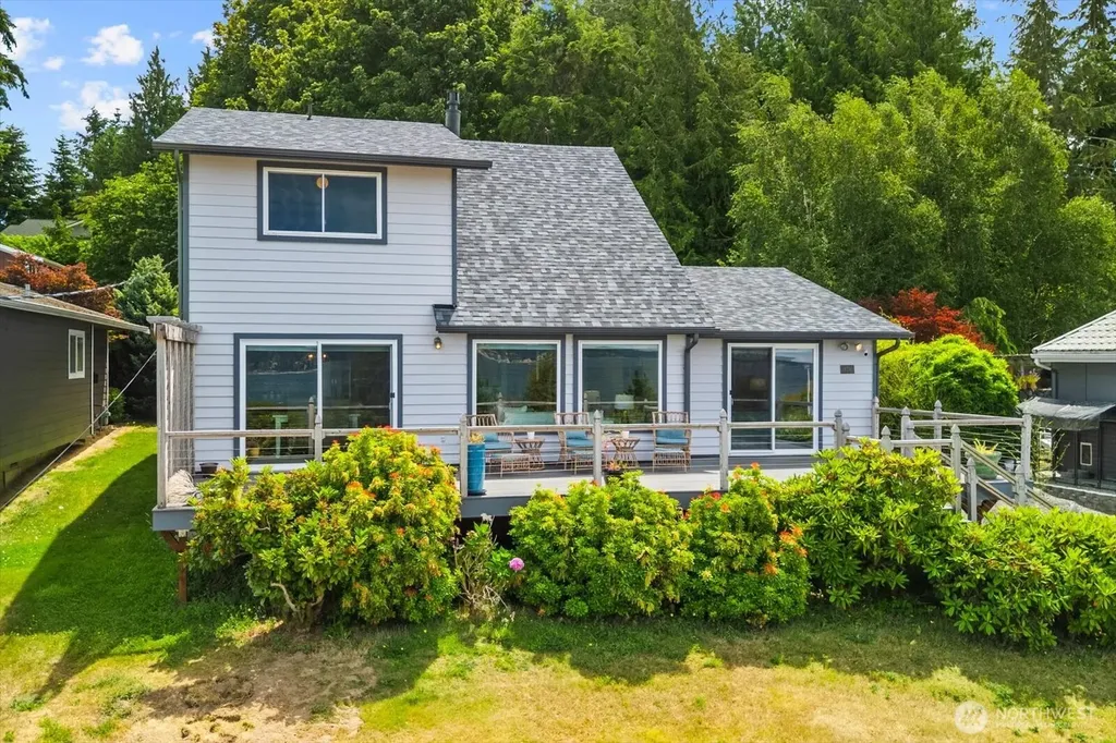 178 Skagit Avenue Camano Island WA 98282
