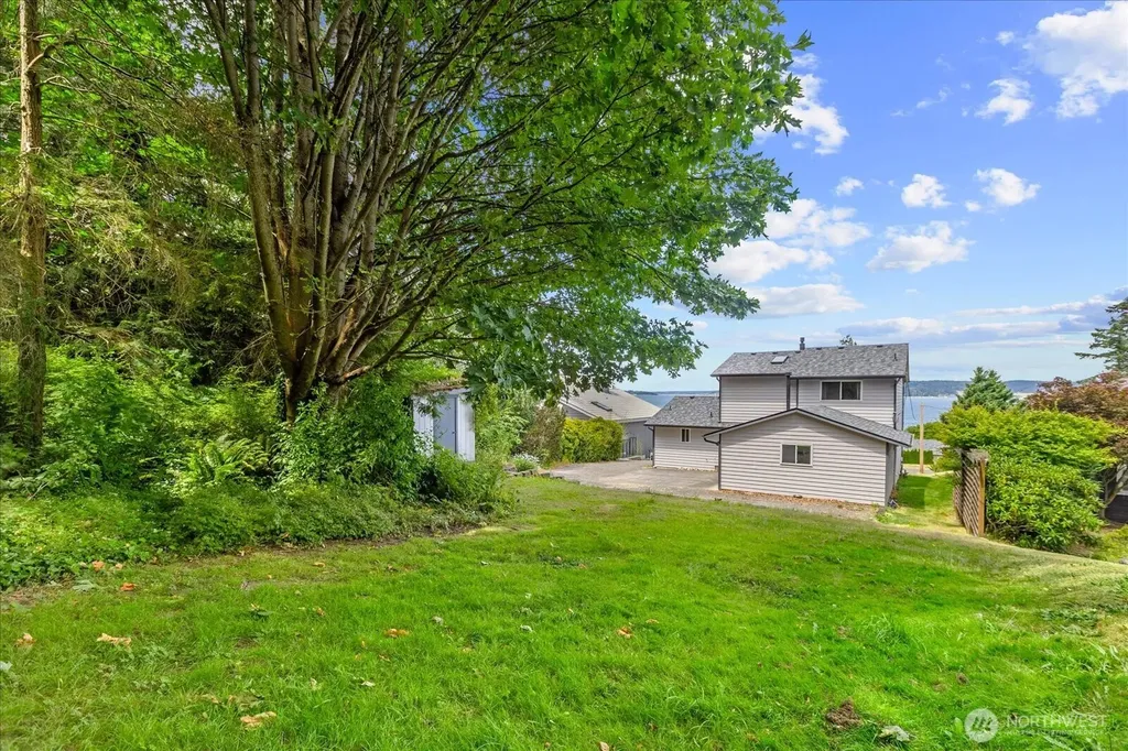 178 Skagit Avenue Camano Island WA 98282